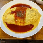 kitchen kaede - 税込1300円。気になった点は、支払い処理も全てマスターがされているのですが、お金を触った後に手を洗わずにサラダ等を盛り付けていた事です‥‥