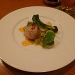 アノニム - 鳥取産たらのポワレ、茎ブロッコリー、マッシュポテト、芽セロリ、ナスタチウム添え