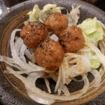 ぢどり倶楽部 - つくねボール乗せサラダ？