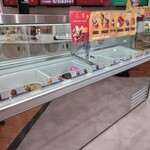 サーティワンアイスクリーム - ショーケース　クリスマスケーキ予約中ポップ