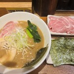 濃厚焼きあご煮干し つけ麺さか田 - 