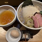 鴨出汁中華蕎麦 麺屋yoshiki - 貝昆布水と名古屋コーチン細つけ麺(塩)