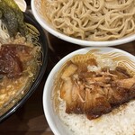 極中華蕎麦ひろた  - お肉の配分！★極つけ麺 中（麺300g・1300円税込）高級のり3枚（ラーメンマップ無料特典）