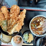 ごまそば あずみ - いかかしわ天丼セット