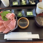 魚太郎　旨いもの屋台 - 