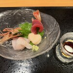 割烹 たま笹 - 牡丹エビ　帆立　マグロ　鯛　カンパチ
