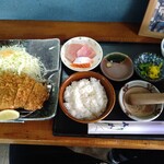 とんかつ専門店 かつ一 - 特ロースかつ定食