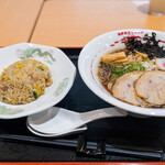 豊浜サービスエリア(上り) レストラン 千登世 - 料理写真:伊吹島瀬戸内らぁ麺 チャーハンセット 1480円