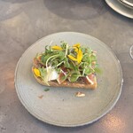 6eme - 梅山豚リエット、イチジク、カマンベールのスモーブロー