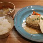 手作りハンバーグ卵 - ハンバーグランチセット