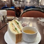 喫茶室ルノアール - 