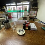 中華飯店 利喜 - 店内　オレの定番席