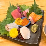 串カツ あらた - 刺身も新鮮上質