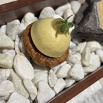 Restaurant OGATA - アミューズ　カレー風味のババロア