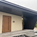 Restaurant OGATA - 外観