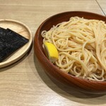 壁の穴 - 