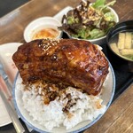 Big Ben - 料理写真:超絶厚切り角煮定食