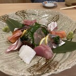 和処 あかつき - マグロ、イカ、鯵、鯛、サーモン、ブリ