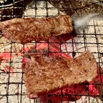 炭火焼き和牛牛桜 - 