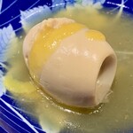 げん - 新鮮なたまごのおでん。