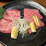 松阪牛炭火焼肉 東海亭 - 