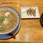 元祖赤のれん 節ちゃんラーメン 天神本店 - 