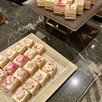 中国料理 「王朝」 - 苺のムース