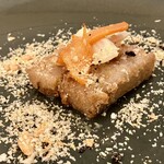 中国料理 「王朝」 - 里芋餅の豆豉沙炒め