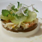 マスカット、毛蟹、根セロリのムース