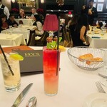 Hy's STEAKHOUSE - ジンジャエールとハイビスカスレモネード