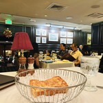 Hy's STEAKHOUSE - チーズブレッド