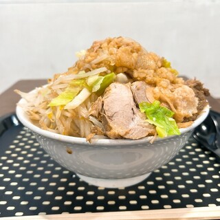 夢を語れ 鳥栖総本店 どんぶり 丼 鳥栖の大人気G系ラーメン店「夢を語れ 鳥栖総本店」