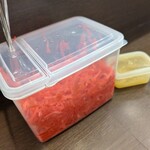 須恵三洋軒 - 紅ショウガとおろしニンニク