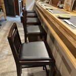 創作和食 いし田 - カウンター席　アレ？シーダー(笑)