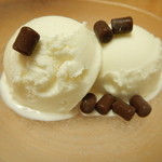 千駄木 鮨隆 - アイス（チョコ付）