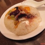 永祥生煎館 - 八宝飯は中国菓子(デザート)です