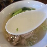 餃子の錦華苑 - スープ