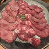 炭火焼肉　仁