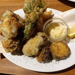 イタリアン酒場ナチュラ - 牡蠣と季節野菜のフリット盛り