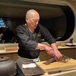 鮨旬美 西川 - 伊勢海老　調理中