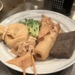 花くじら - 餅きんちゃく、かいわれ、厚揚げ、すじ(二本)、ちくわ、こんにゃく