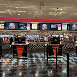 メルズ・ドライブイン_2