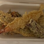 天一 - 料理写真:■天ぷら盛り合わせ（大海老・さつまいも・竹輪・鰈・かき揚げ）￥1,000 □消費税￥80 ▣合計￥1,080