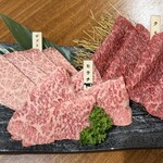 炭火焼肉 牛和鹿 - 