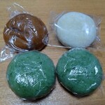 弘美堂 - 料理写真:茶まんじゅう・きびもち大福・草もち