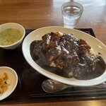 肉食堂 最後にカツ。 - 