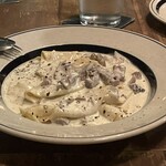 JOLIE - マスカルポーネのクリームパスタ。濃厚なチーズクリームソースがハオ。