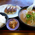 どさん娘 - ラーメン定食