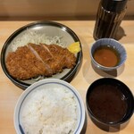 とんかつ衣浦 - 