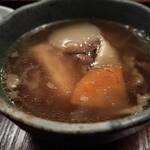 郷土酒亭 元祖 炉ばた - 芋煮（お通し）